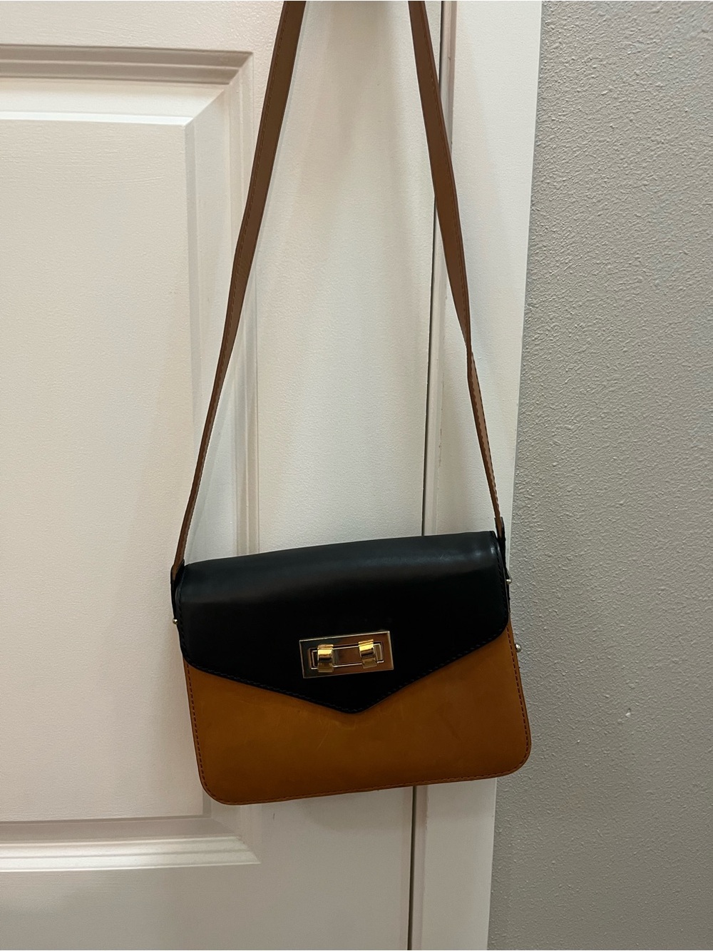 Zara Two-Tone Women’s Crossbody Bag - Black & Brown
